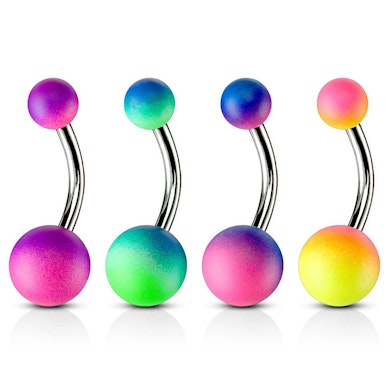 Piercing pour le nombril avec des boules caoutchoutées