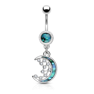 Piercing pour le nombril avec un croissant de lune en pendentif