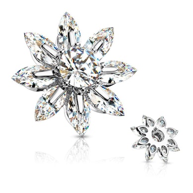 Ancre dermal avec une fleur et une pierre centrale