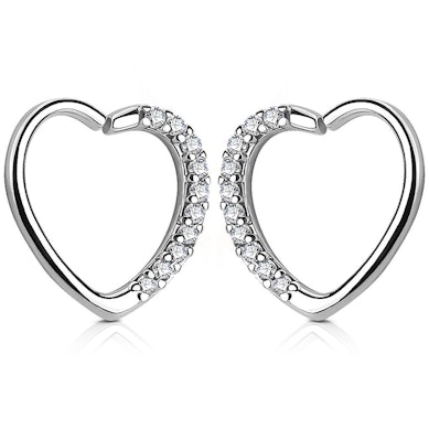 Piercing pour l'oreille en forme de coeur et rebord en pierre
