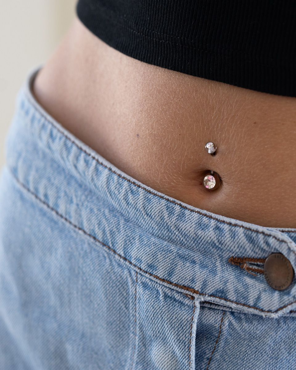 Piercing pour le nombril avec boules en acrylique et pierre