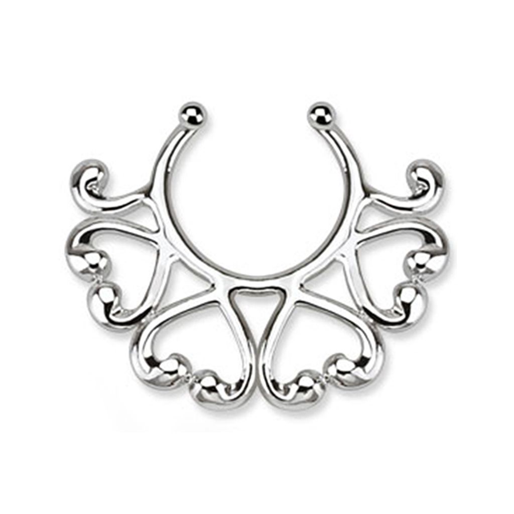 Faux piercing pour le téton avec bord en demi-cœur