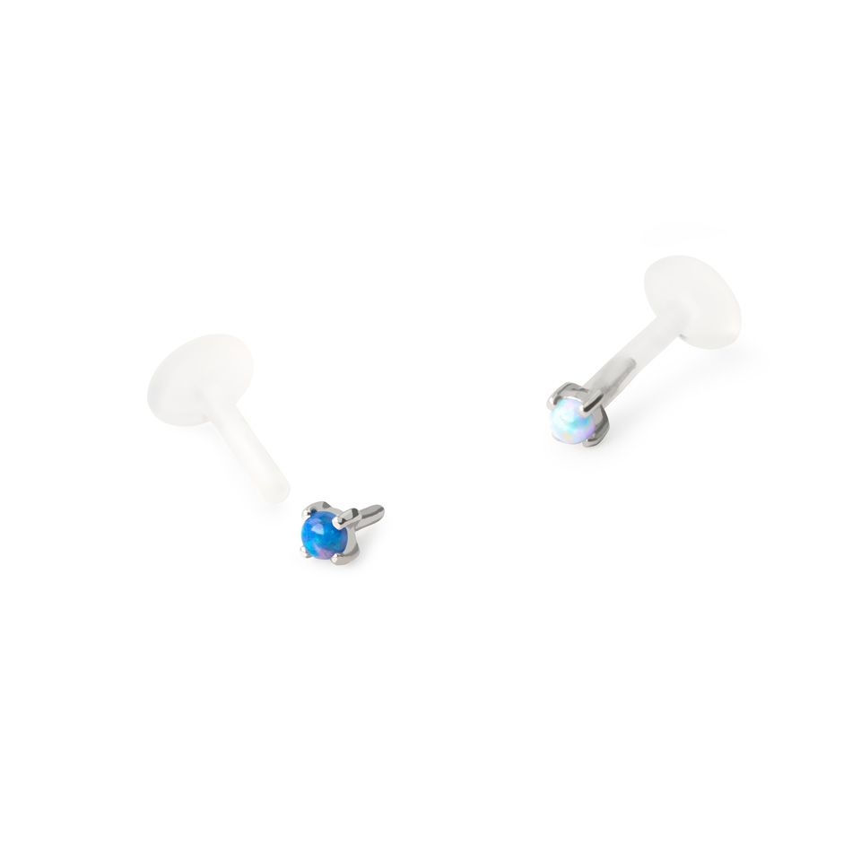 Labret en or 14 carats avec une opale