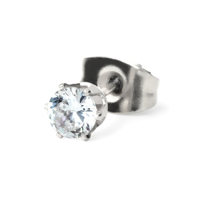 Piercing pour l'oreille avec pierre claire