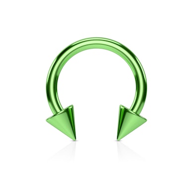 Fer à cheval avec pointes.