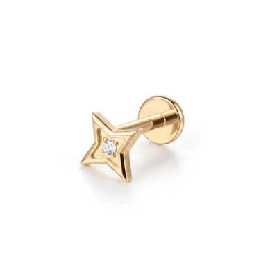 Labret en titane avec une étoile géométrique