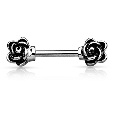 Piercing pour le téton avec roses