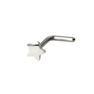 Stud de nez en titane avec une étoile