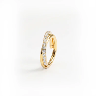 Anneau croisé en titane orné de pierres en zircon cubique