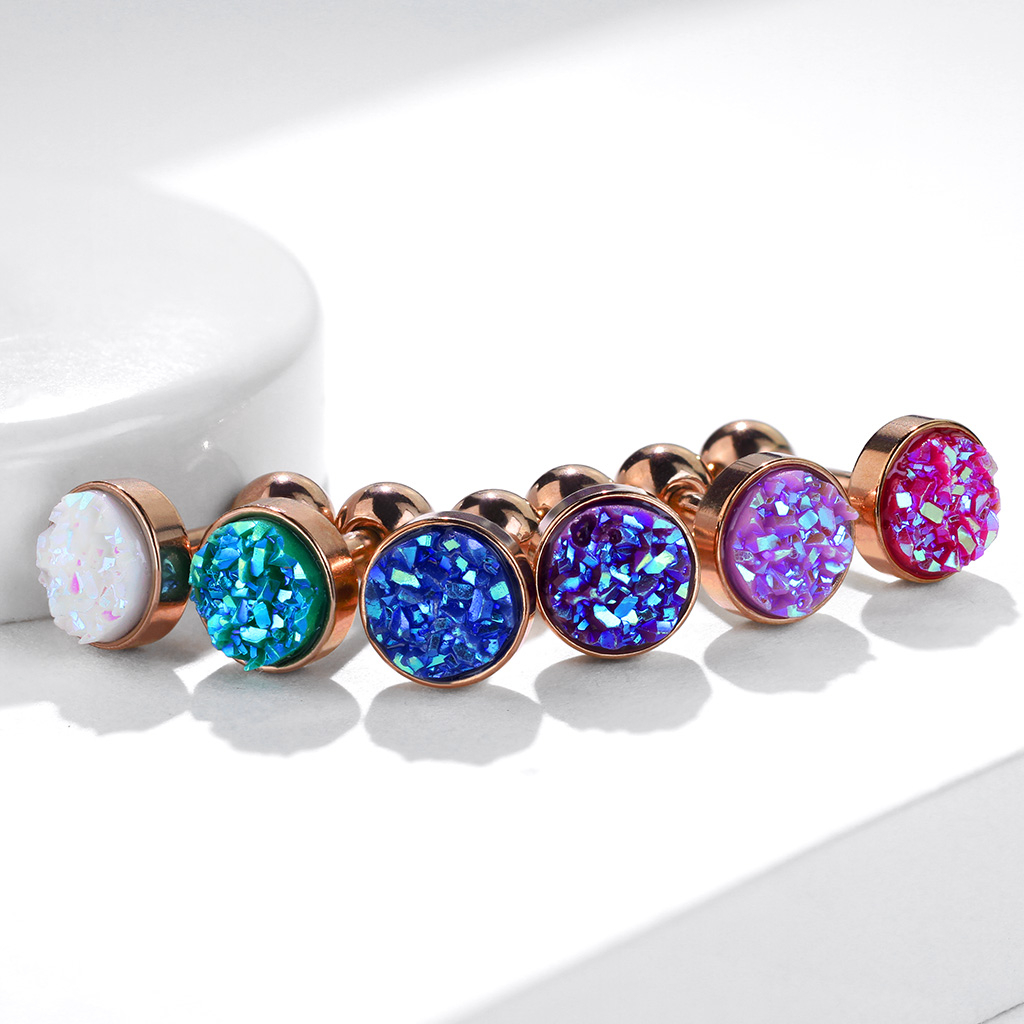 Piercing pour l'oreille avec des pierres