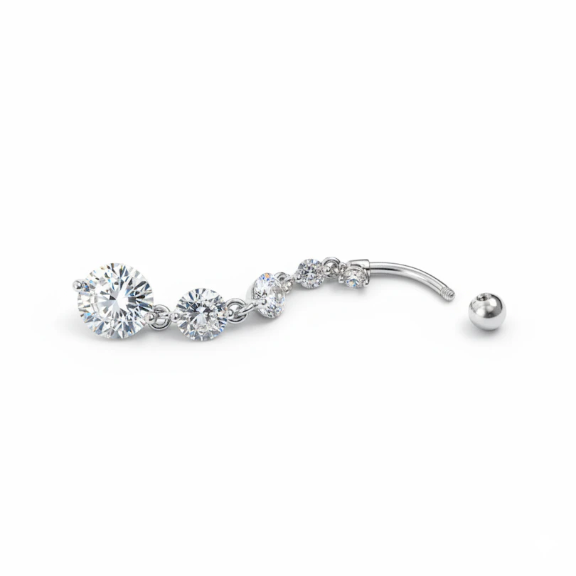 Piercing pour le nombril avec un long pendantif