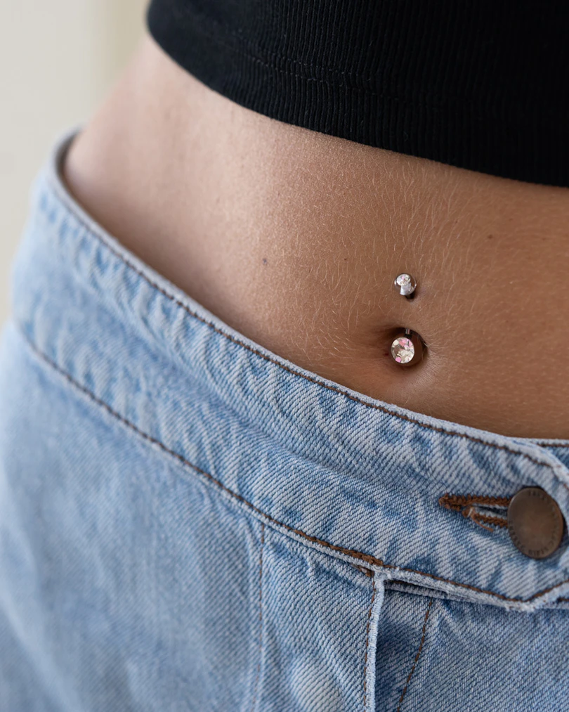 Piercing pour le nombril avec boules en acrylique et pierre