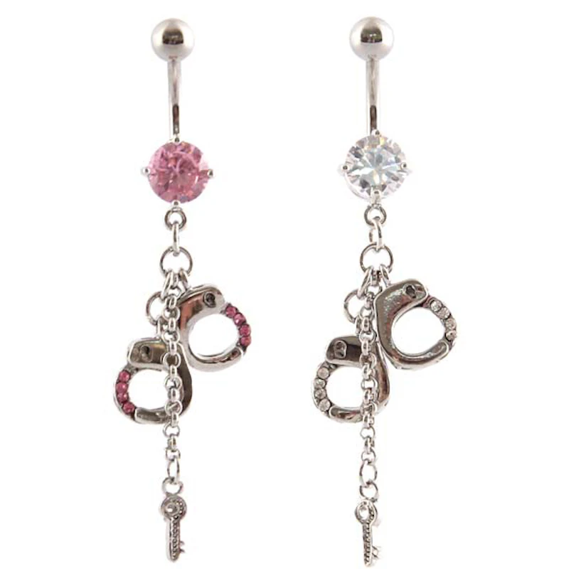 Piercing pour le nombril avec menottes
