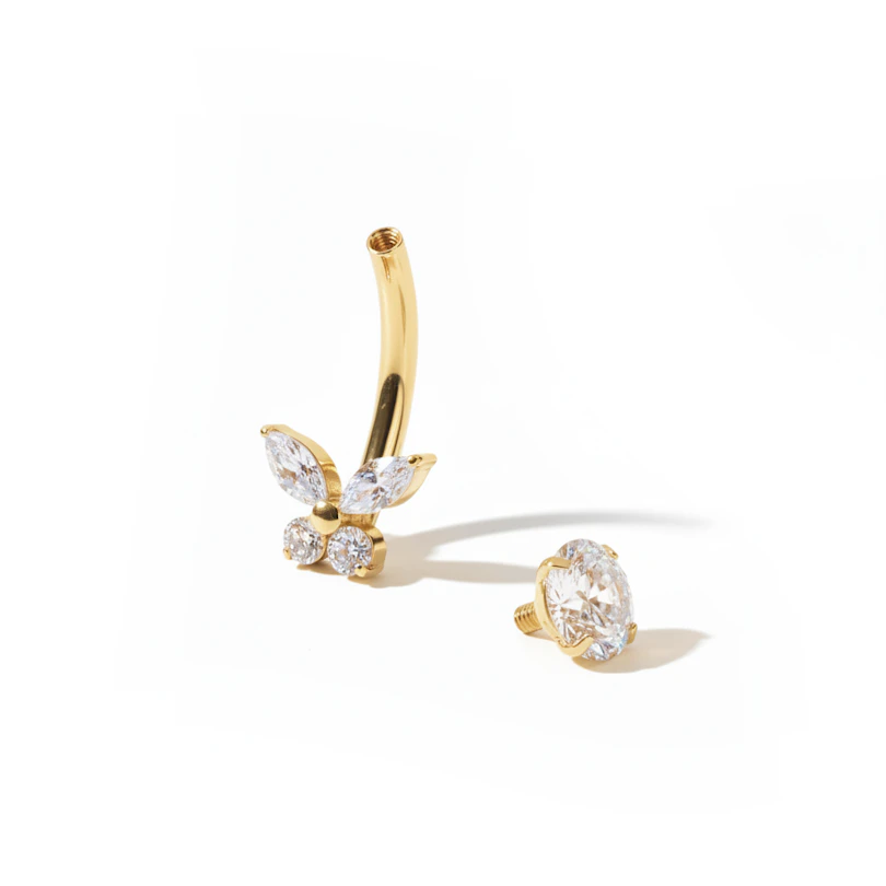 Piercing au nombril en titane avec motif papillon
