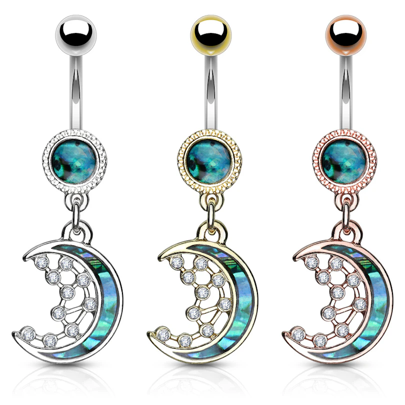 Piercing pour le nombril avec un croissant de lune en pendentif