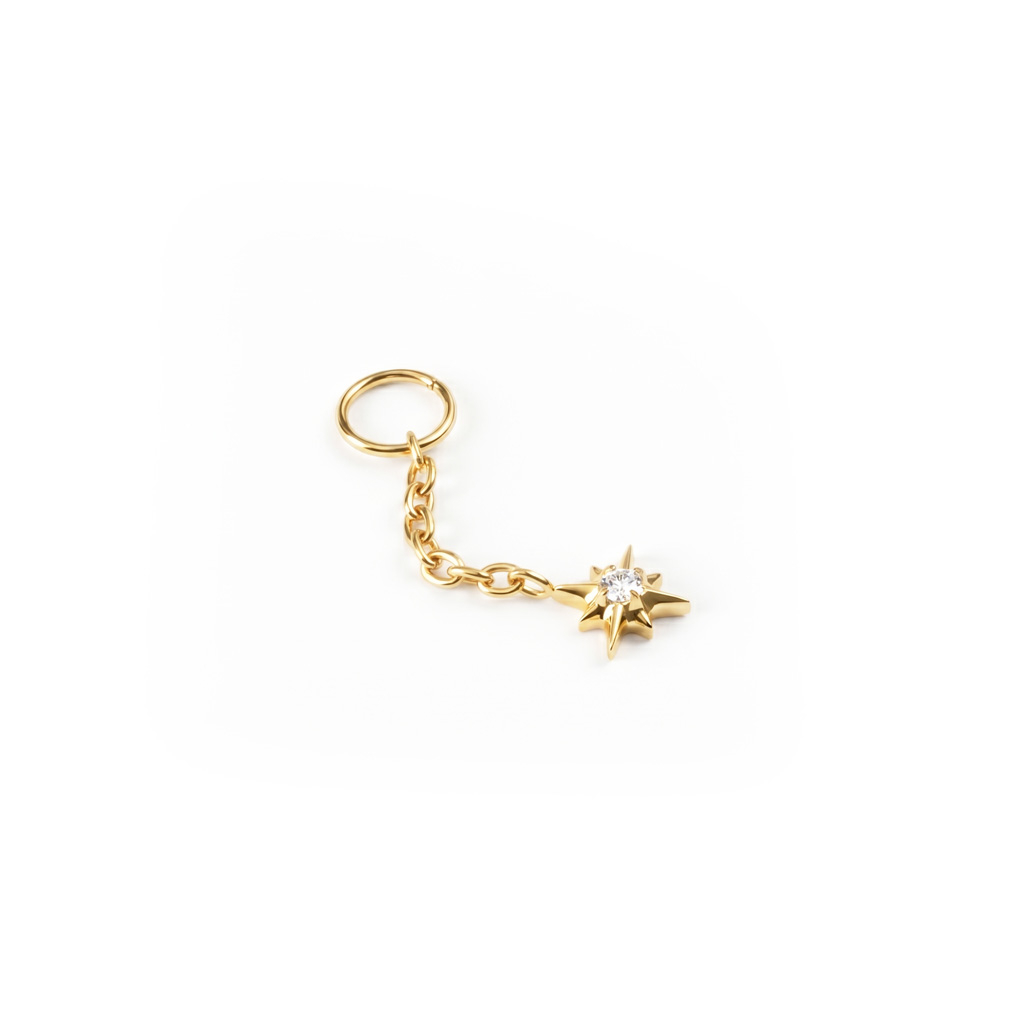 Charm en titane avec une étoile et une pierre