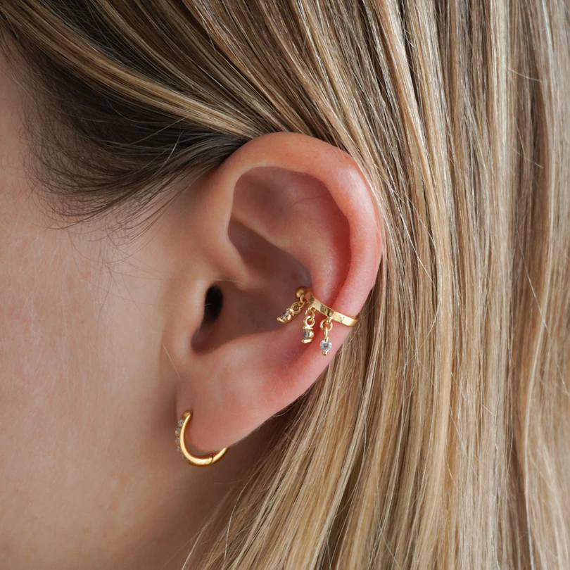 Earcuff avec des charms