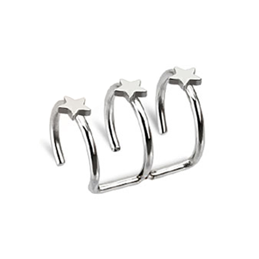 Faux piercing pour l'oreille avec étoiles