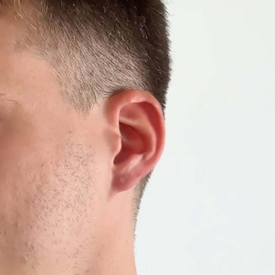 Cache pour labret