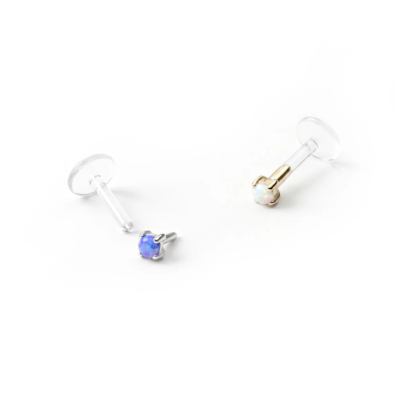 Labret en or 14 carats avec une opale