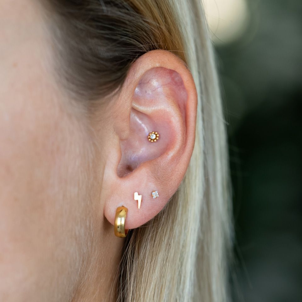 Labret avec filetage interne et des petites perles