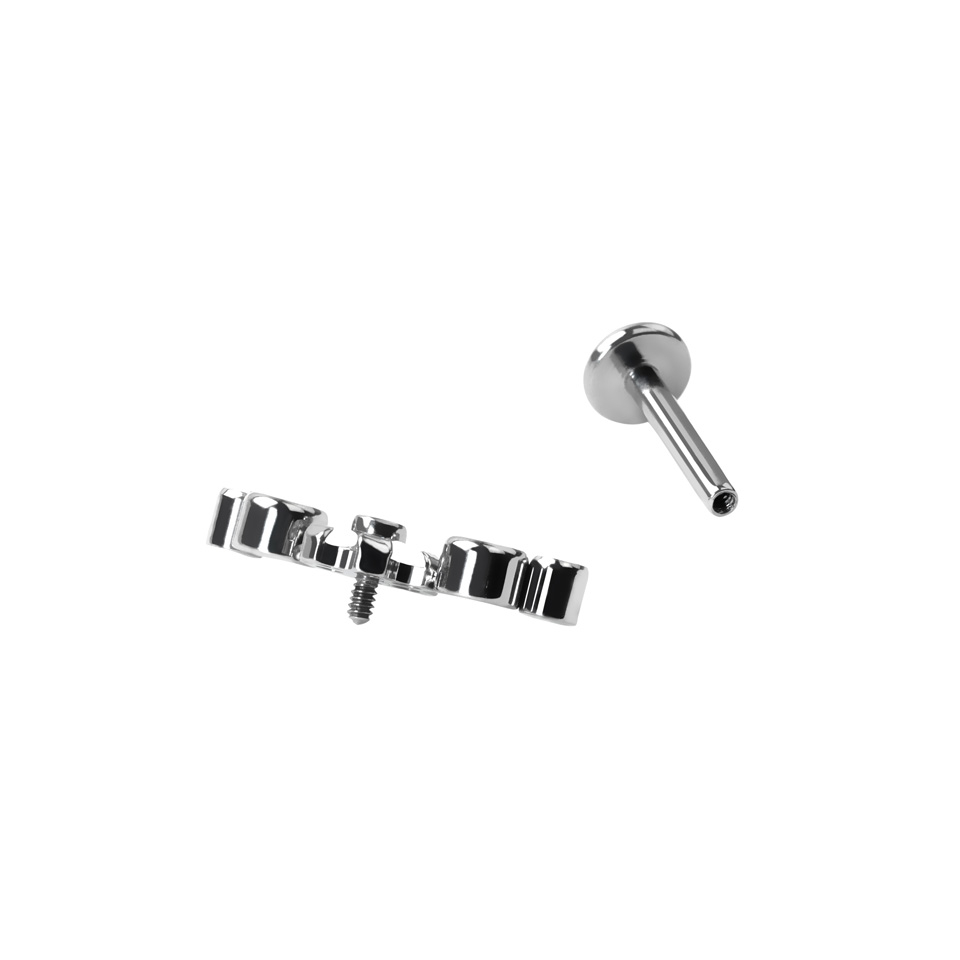 Labret en titane avec une fleur et des pierres en zircon