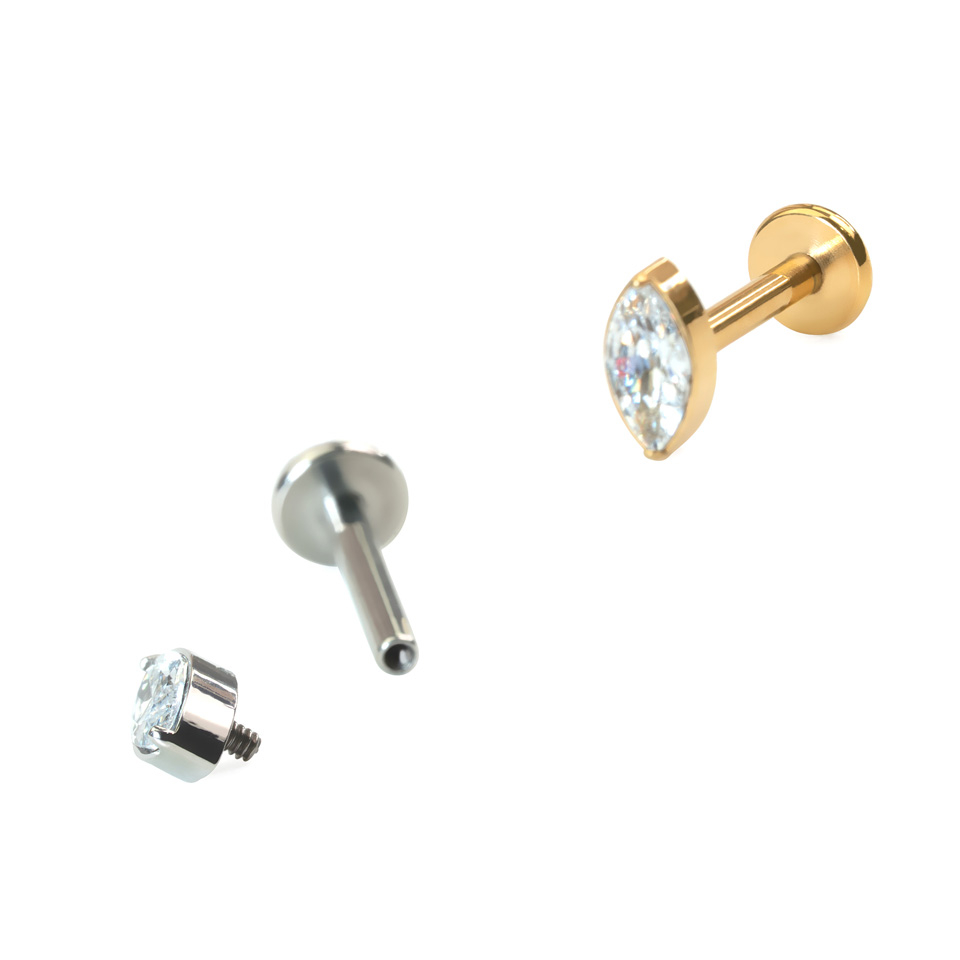 Labret en titane avec pierre taille marquise