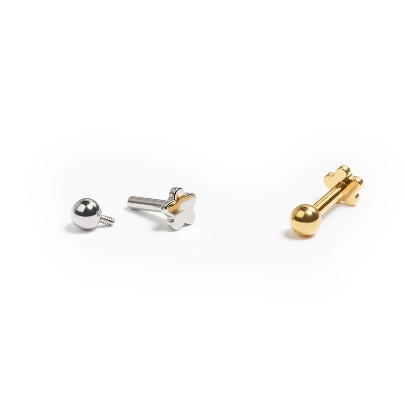 Labret en titane avec disque en forme de fleur