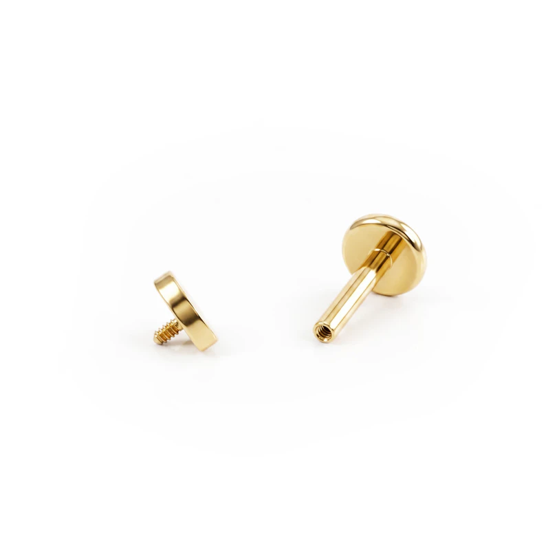 Labret en titane orné d'un petit cœur