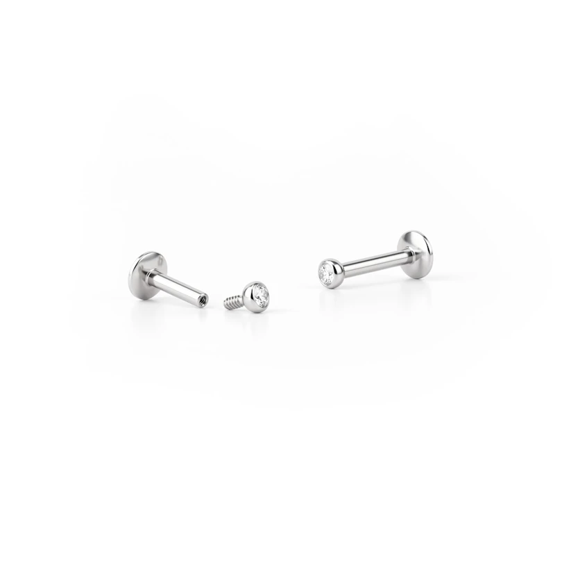 Labret avec petite pierre et filetage interne