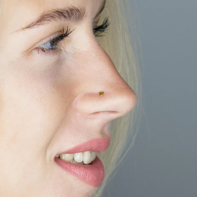 Tige pour nez avec différents motifs