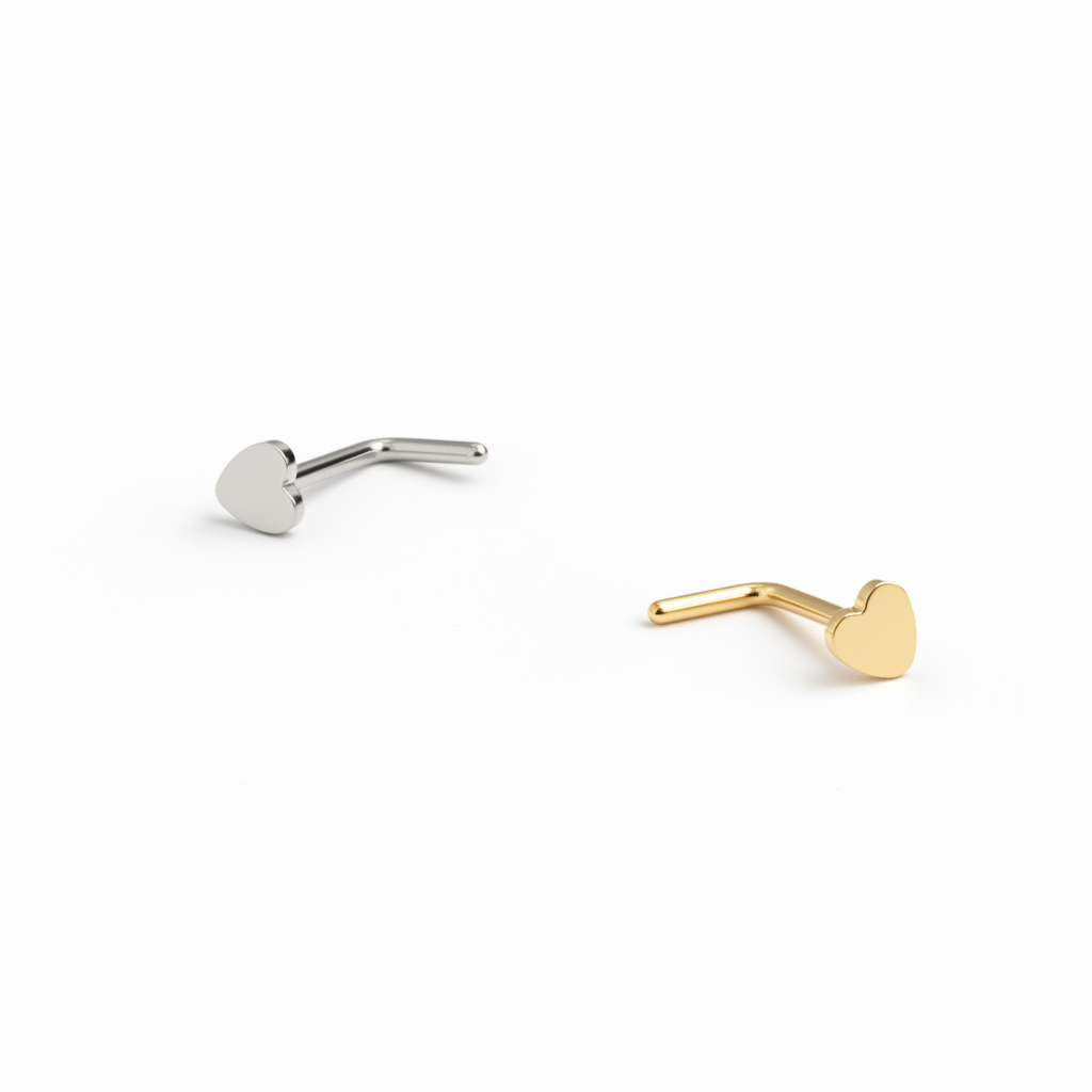 Stud de nez en titane avec un cœur