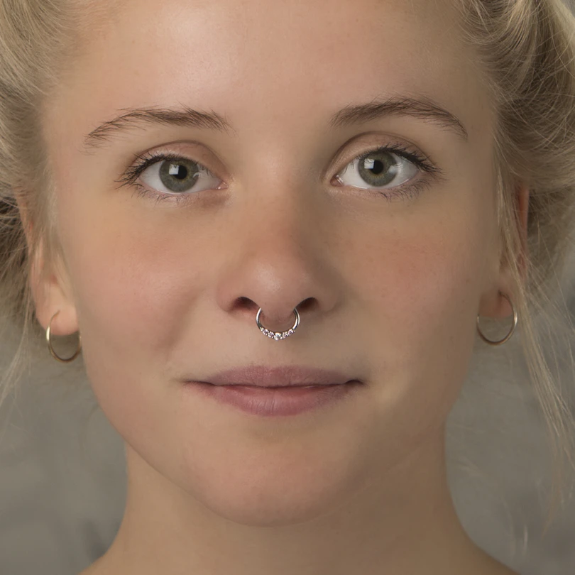 Clicker pour le septum avec cinq pierres