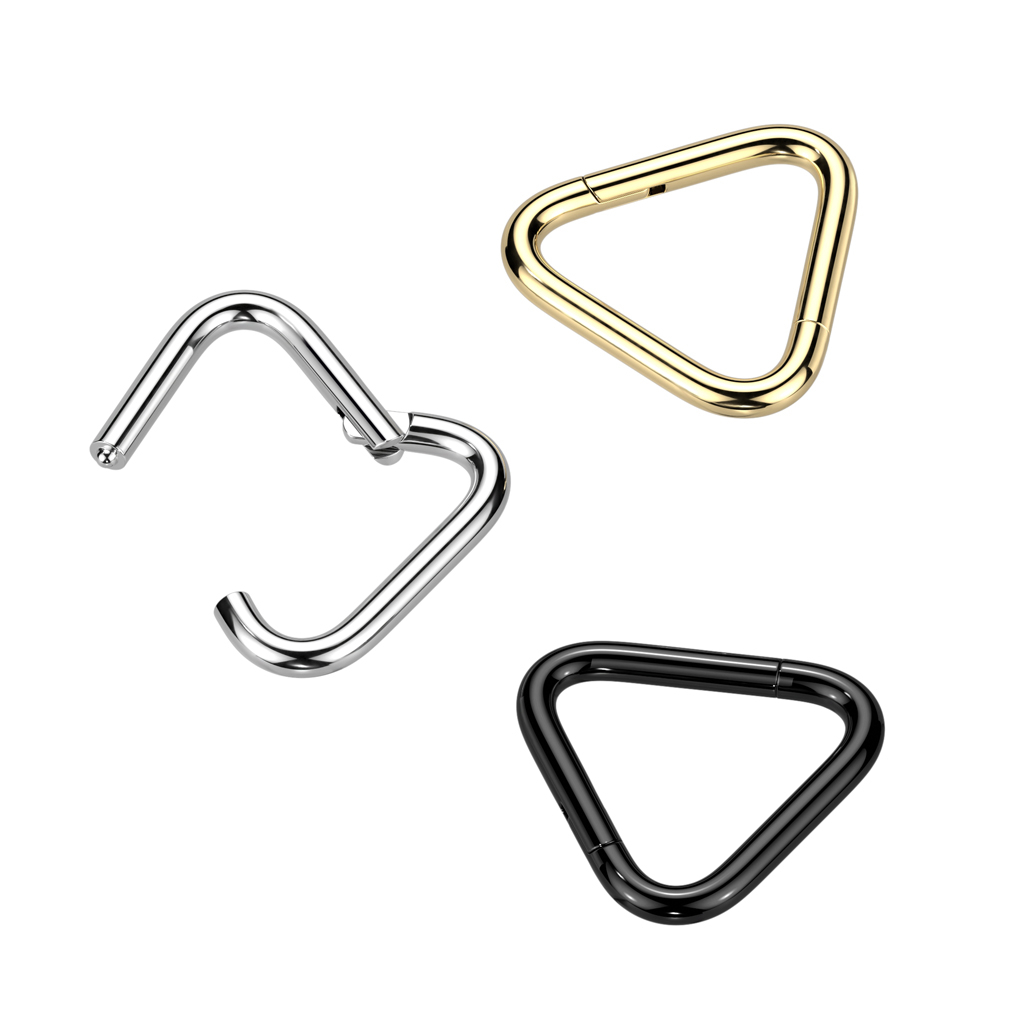 Anneau segment en titane et forme de triangle