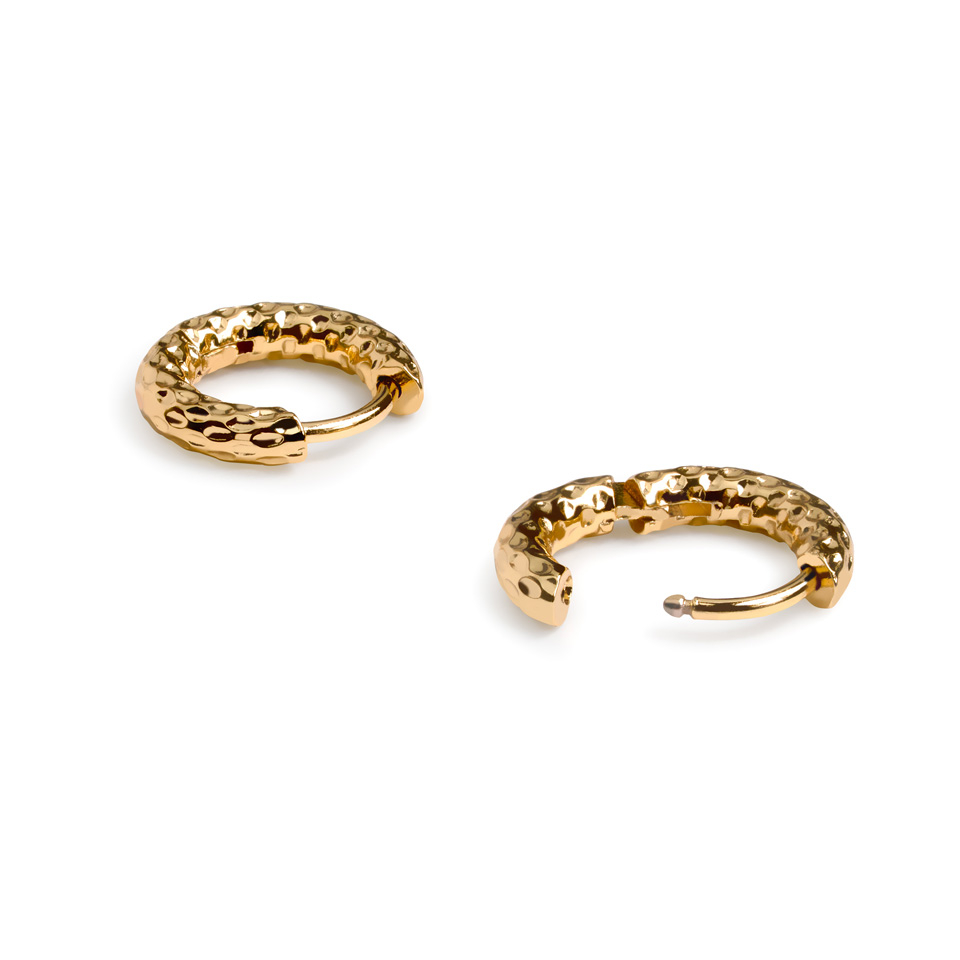 Paire de créoles avec effet martelé