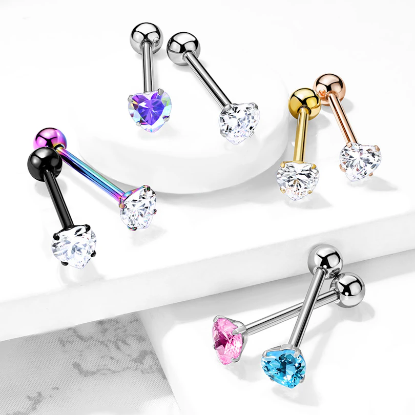 Piercing pour la langue avec une pierre en forme de coeur