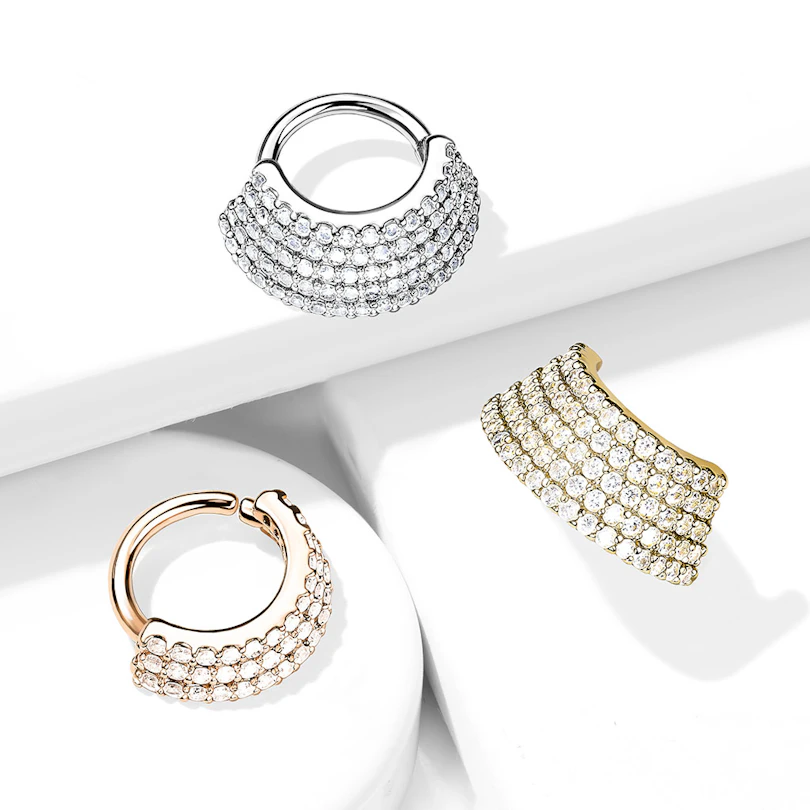 Anneau avec plusieurs rangées de pierres précieuses