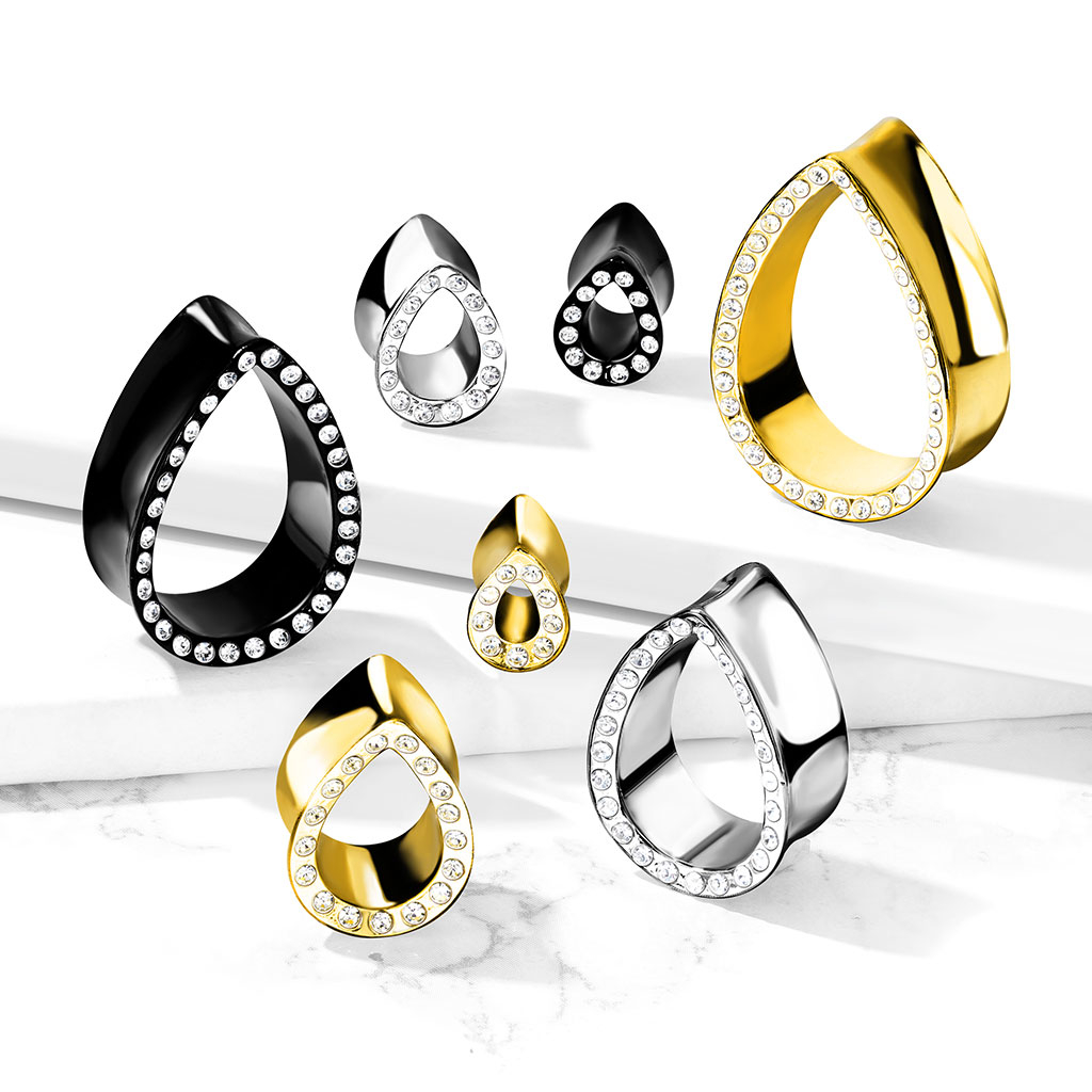 Tunnel en forme de goutte avec bords ornés de pierres