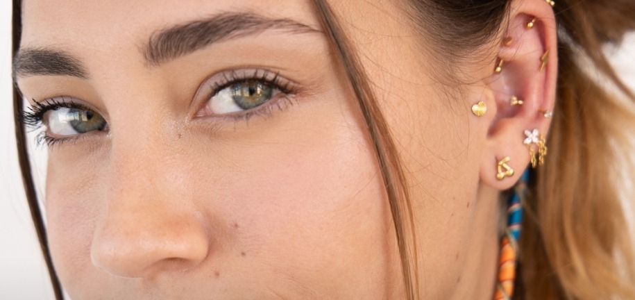 Méthodes de Piercing : Pistolet ou Aiguille Méthodes de Piercing : Pistolet ou Aiguille